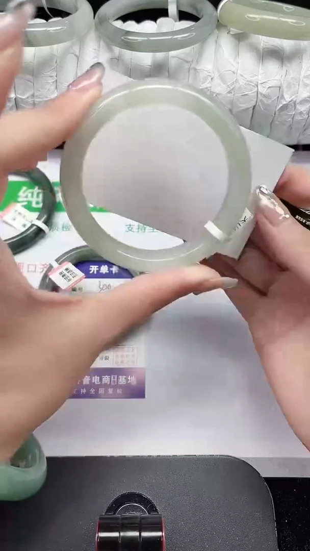 未镶嵌手镯石英质玉301-55/56