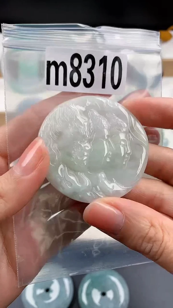 颈饰未镶嵌翡翠天然翡翠吊坠挂件