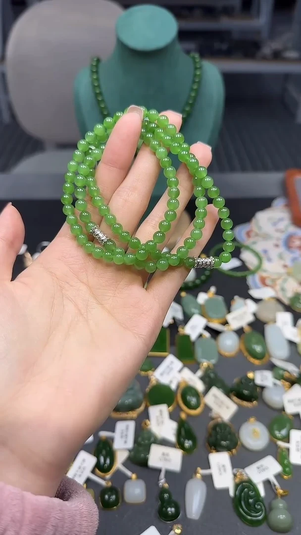 未镶嵌和田玉挂件1