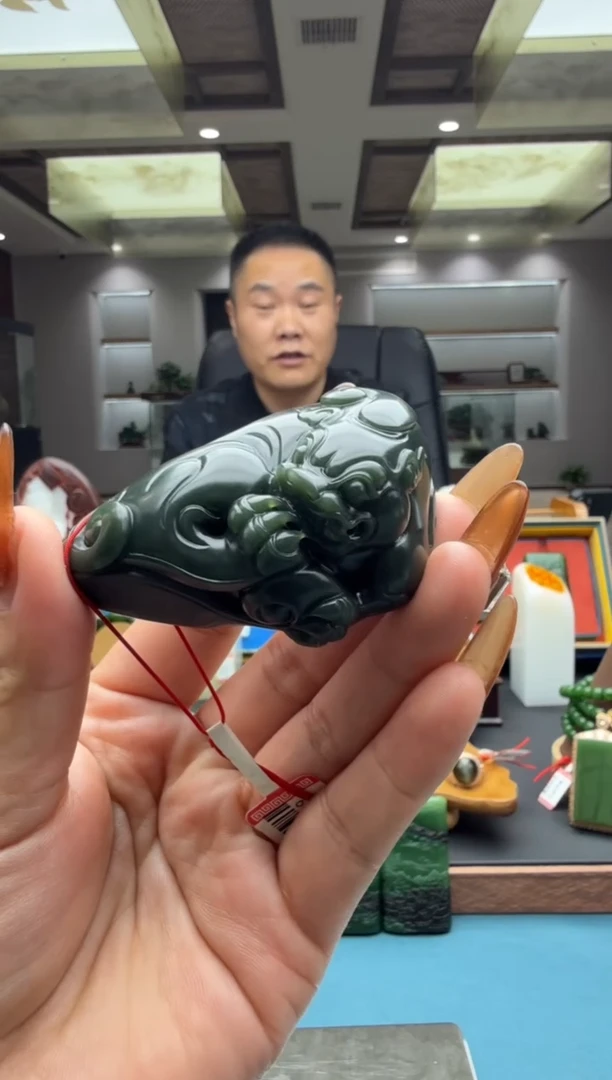 未镶嵌和田玉把件szq