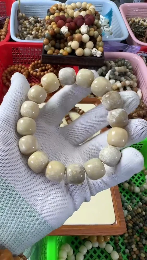 【闪购商品】白玉菩提手串15麻籽