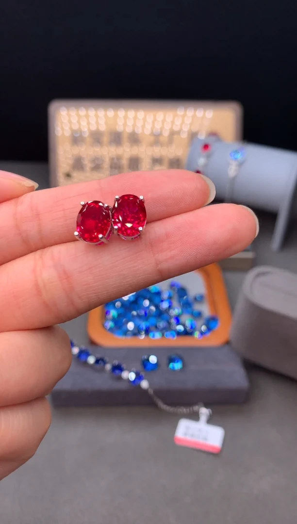 银S925镶嵌耳饰红宝石11111