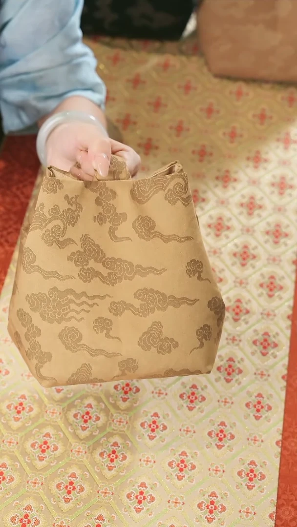 壶袋············