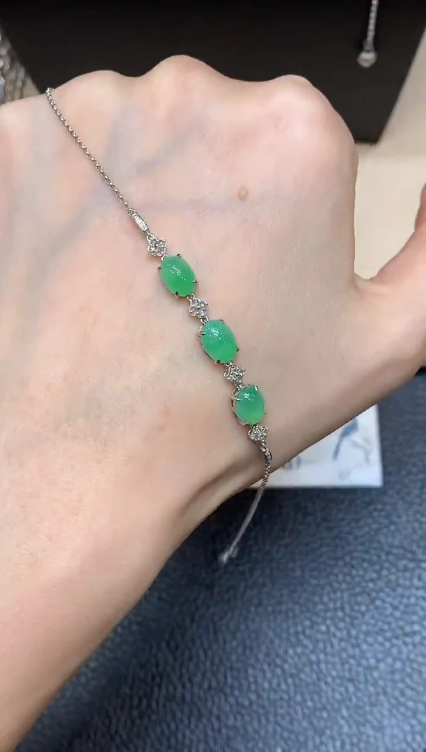 18K金镶嵌手链翡翠蛋面【无服务费