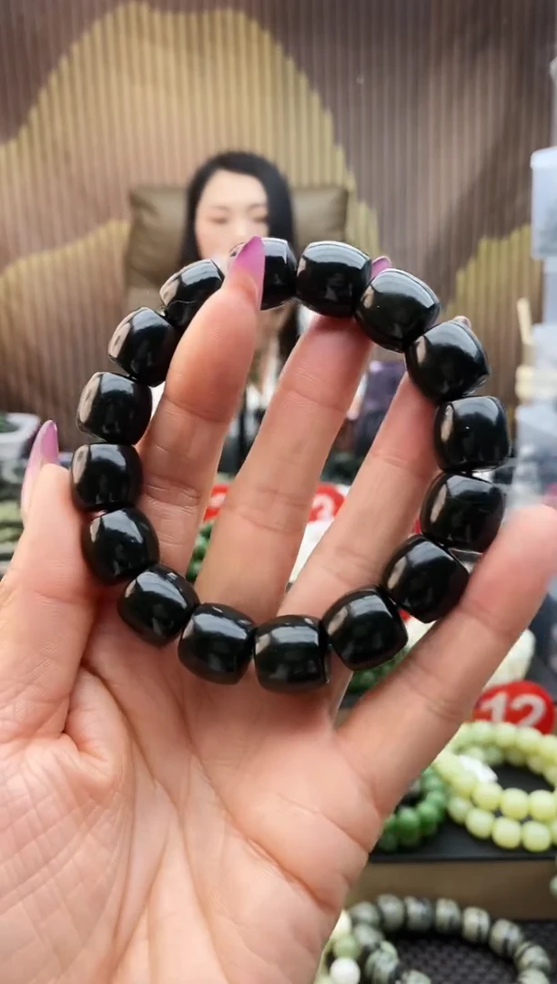 未镶嵌手串和田玉直切黑青88