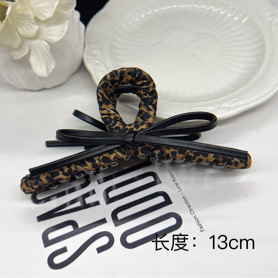 BAOSHATI/宝莎缇F-936韩版手工缠绕豹纹抓夹13CM