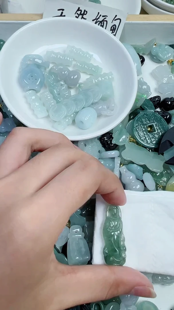 散珠翡翠681号链接，A货翡翠