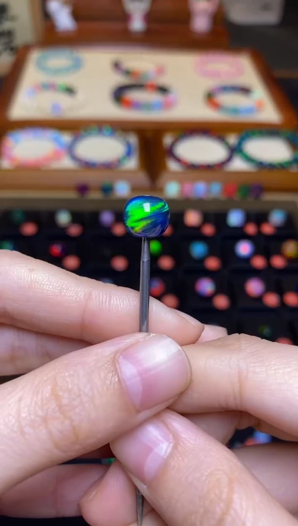 【闪购商品】树脂制品8*9mm人工欧泊老型32