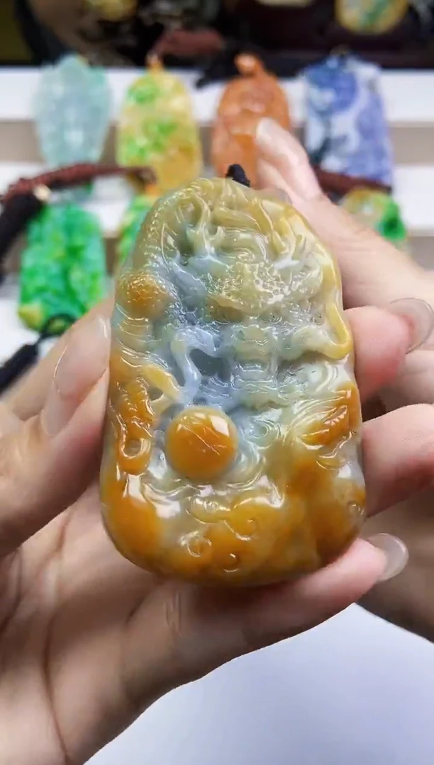 颈饰未镶嵌翡翠翡翠A货