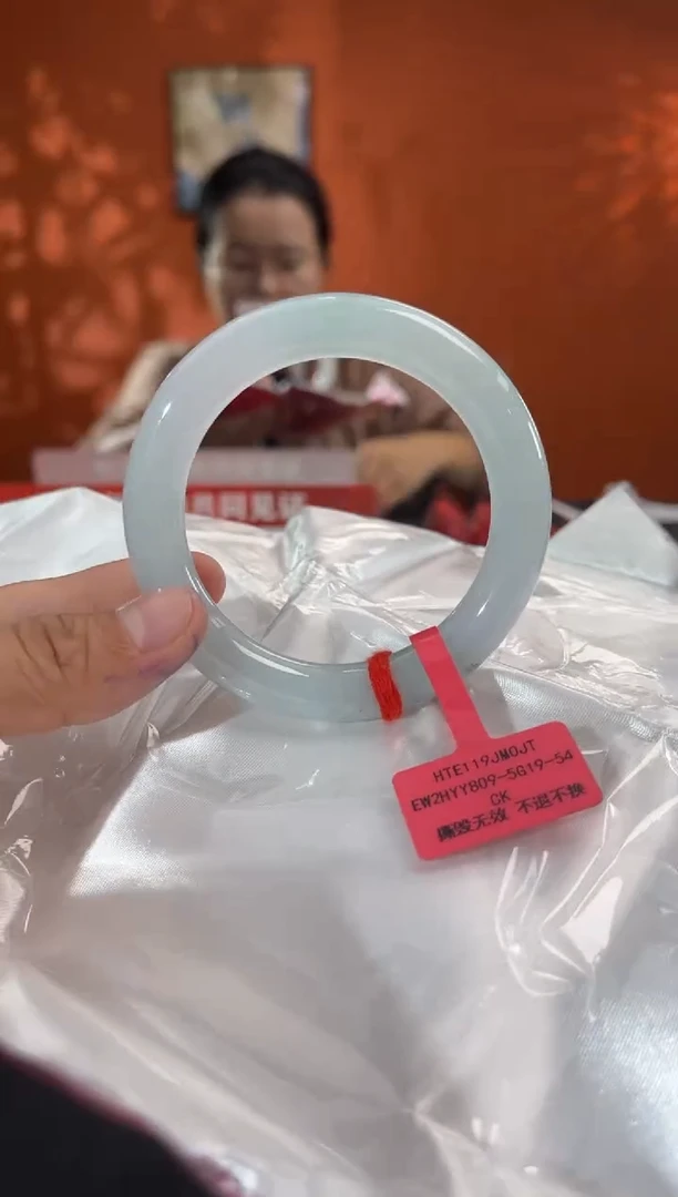 未镶嵌手镯翡翠翡翠手镯