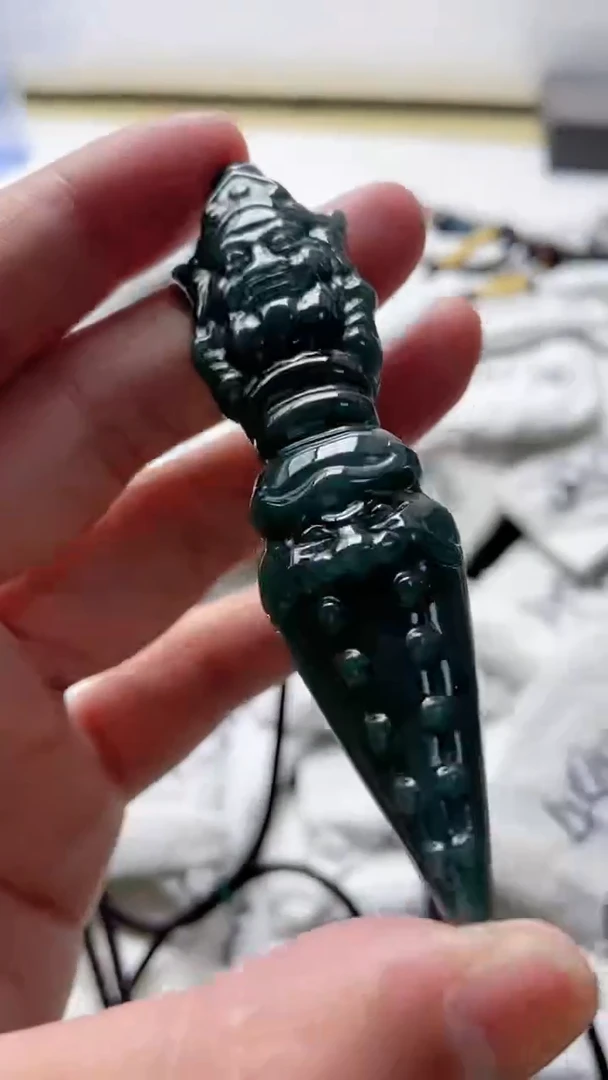 【闪购商品】翡翠颈饰未镶嵌8888888888888