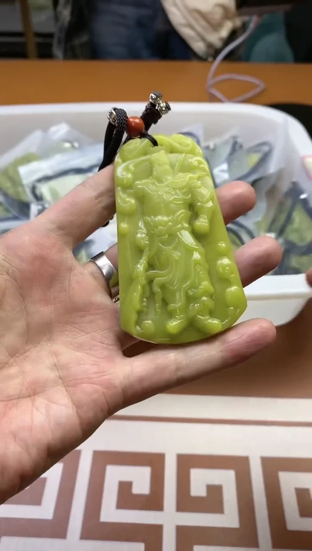 【闪购商品】蛇纹石玉其它未镶嵌多样性发货一个