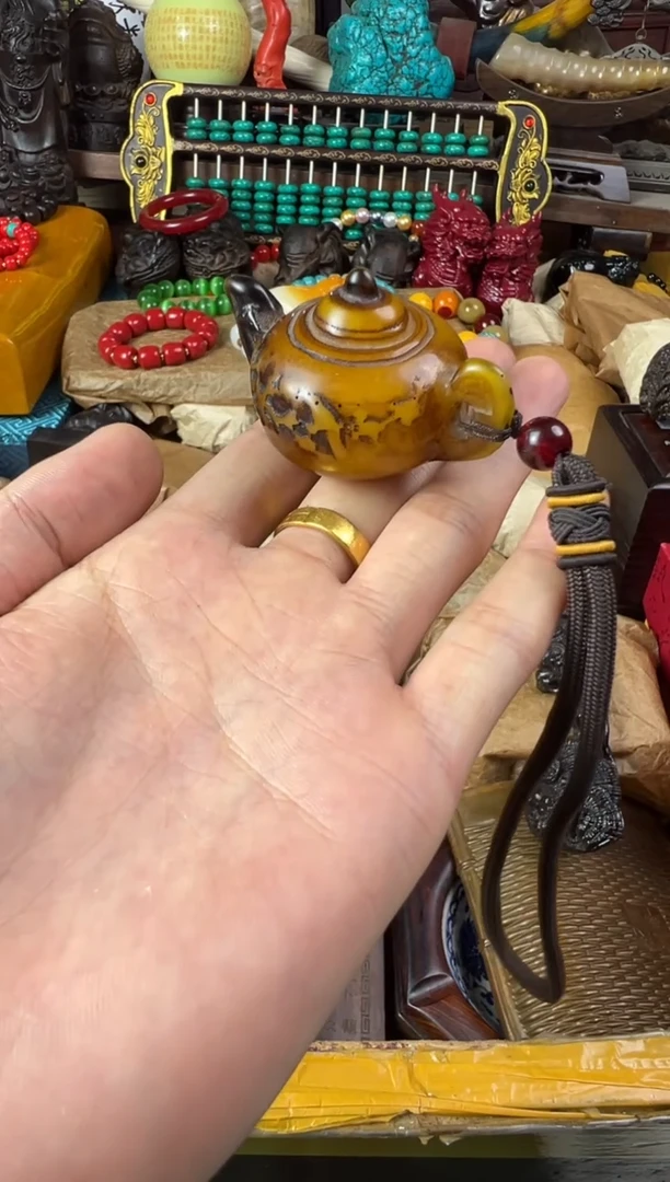 未镶嵌蜜蜡裸石主播推荐主播推荐