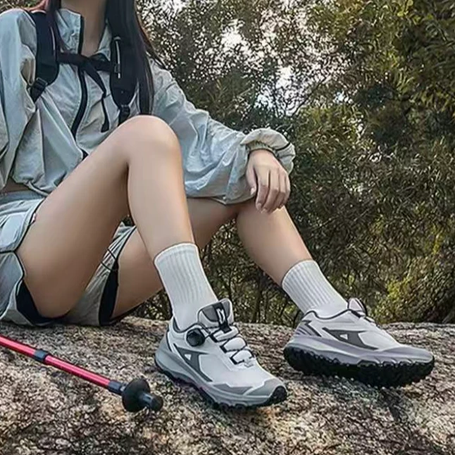 S90旋转纽扣户外登山徒步运动郊游情侣鞋