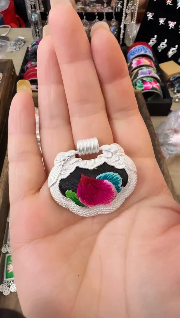 织绣艺枝独绣老绣饰品378