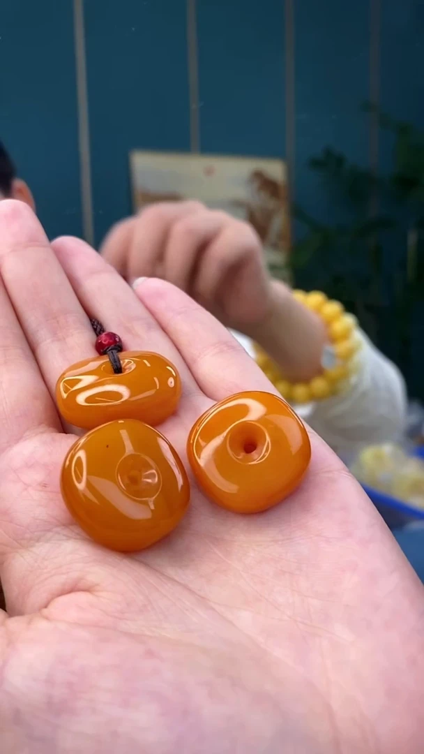 裸石琥珀未镶嵌12/4多样性发其一80