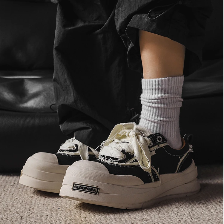 时尚设计感黑色绷带帆布鞋男女款厚底增高2025新款大头休闲板鞋潮