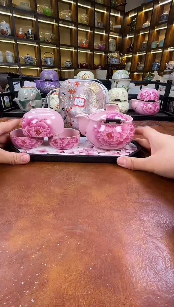 .新款粉色牡丹宝瓶+长方粉色花朵盘