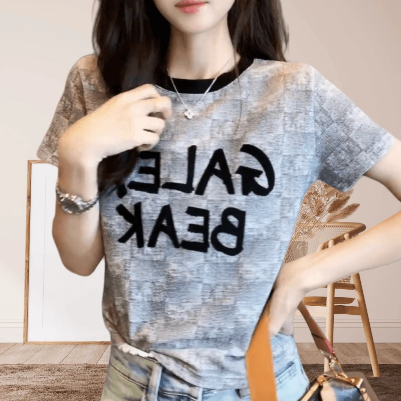 韩系设计感撞色字母印花短袖T恤女新款大码气质时尚显瘦百搭上衣