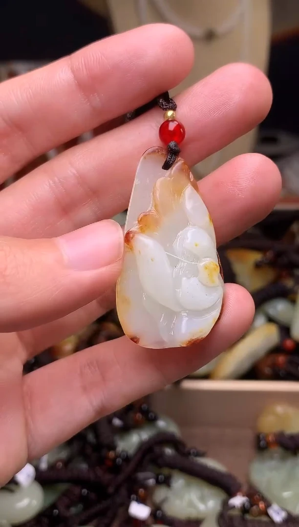 颈饰未镶嵌和田玉新疆料青海料清水和田玉吊坠