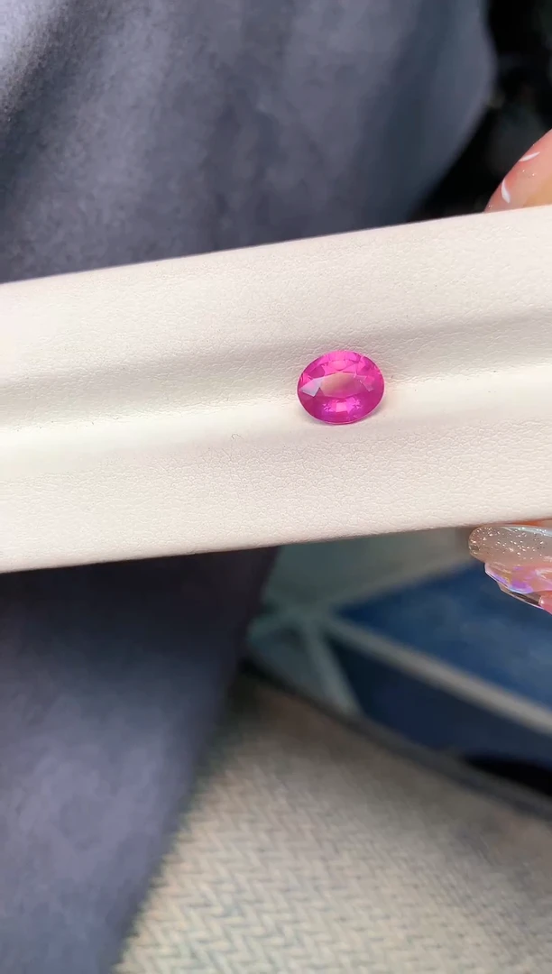 【闪购商品】尖晶石裸石未镶嵌2.03克拉热粉马亨盖