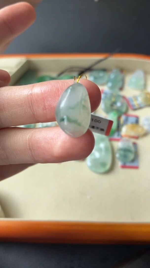 定制翡翠未镶嵌Q747