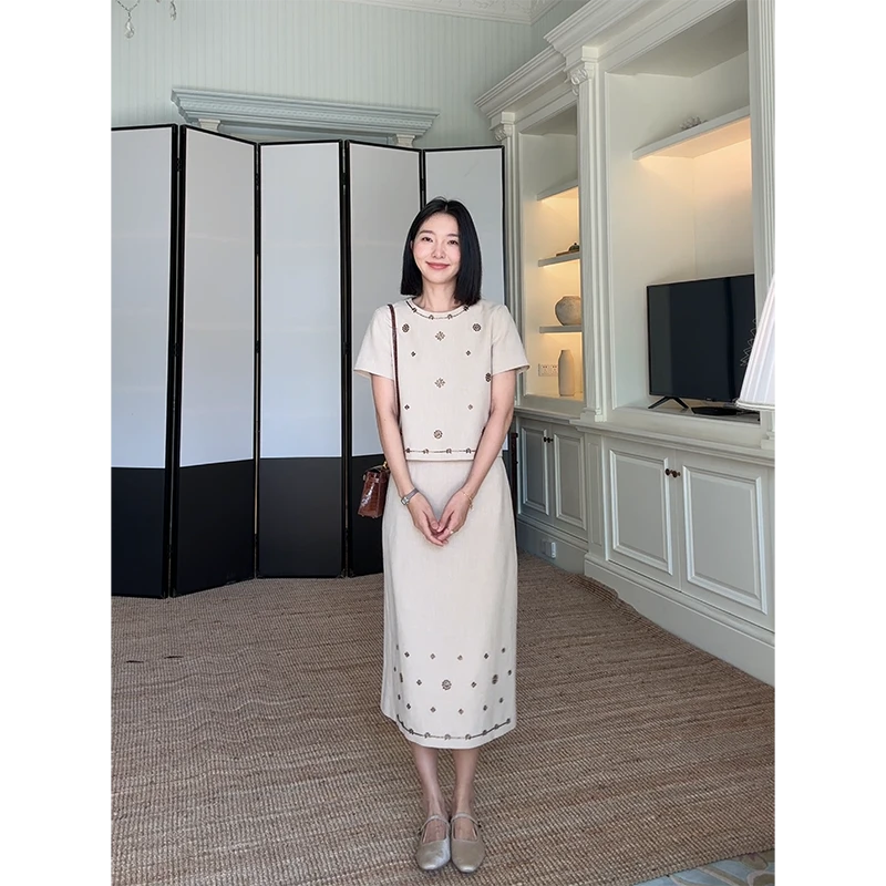 郭九九呢 苎麻天丝重工钉珠显瘦短袖上衣直筒半身裙 G925A10136