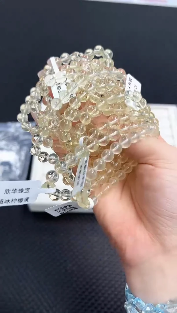 手串未镶嵌水晶53i多样性发其一/1条默认微瑕