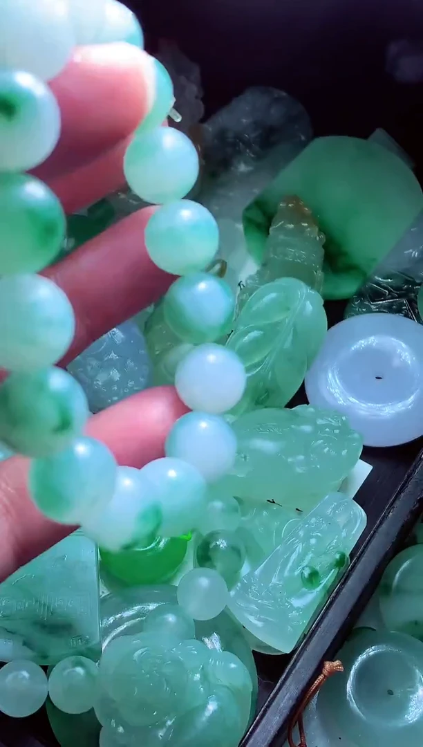 未镶嵌定制翡翠银**?翡翠毛货定制