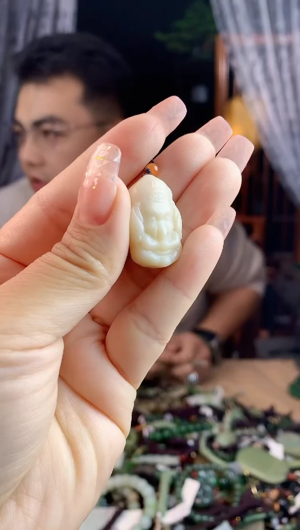 【闪购商品】和田玉挂件未镶嵌多样性发货拍一发一