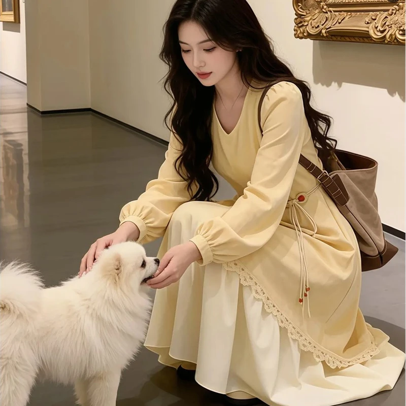 MO88ZSPF假两件黄色V领正肩长袖连衣裙秋冬大码胖mm串珠收腰裙子.