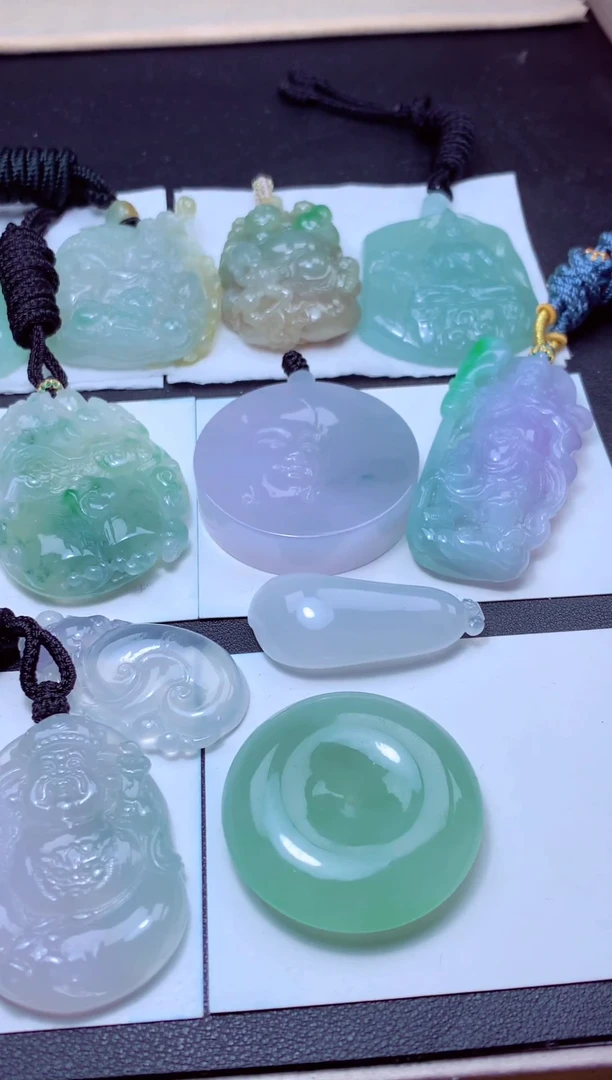 颈饰未镶嵌翡翠天然A货翡翠