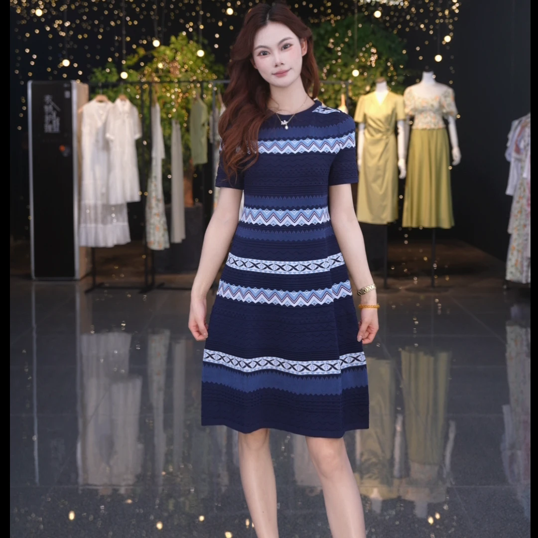 【夏日穿搭】歌莉娅夏季新品恋夏风提花连衣裙1E7L4G0Z0恋夏风