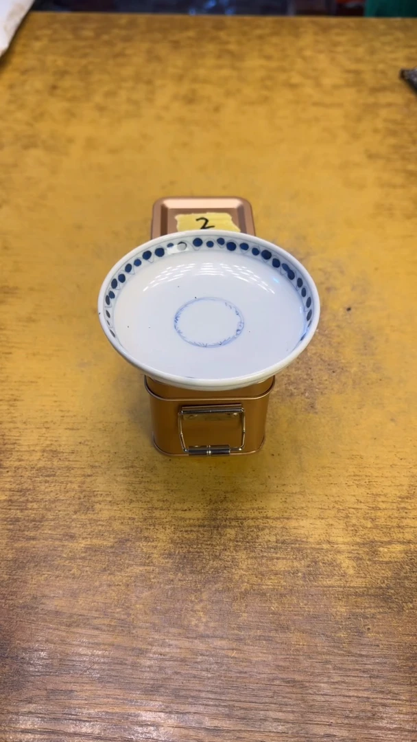 瓷器瓷器瑕疵瑕疵2木香铁盒