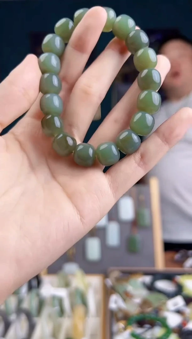 和田玉未镶嵌颈饰 多样性发货 拍一单发一个