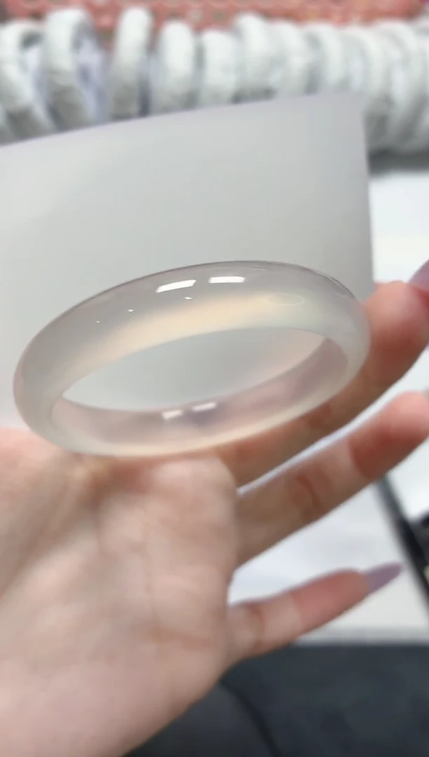 石英质玉手镯未镶嵌279-52荔枝