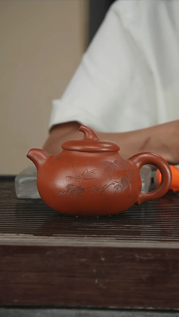茶壶紫砂省名人，带证300CC259号