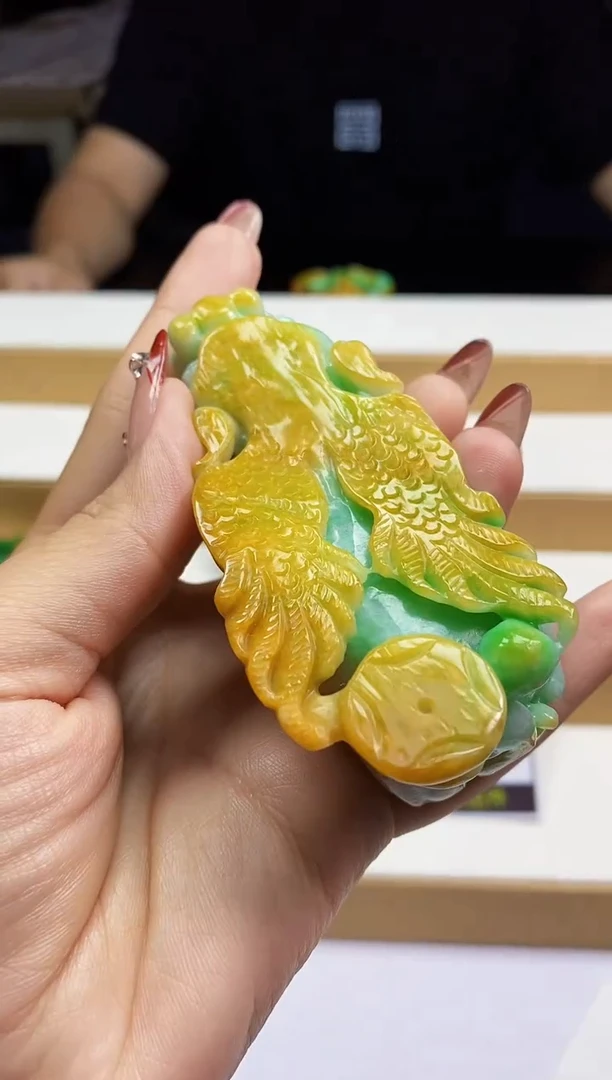 翡翠未镶嵌颈饰翡翠A货