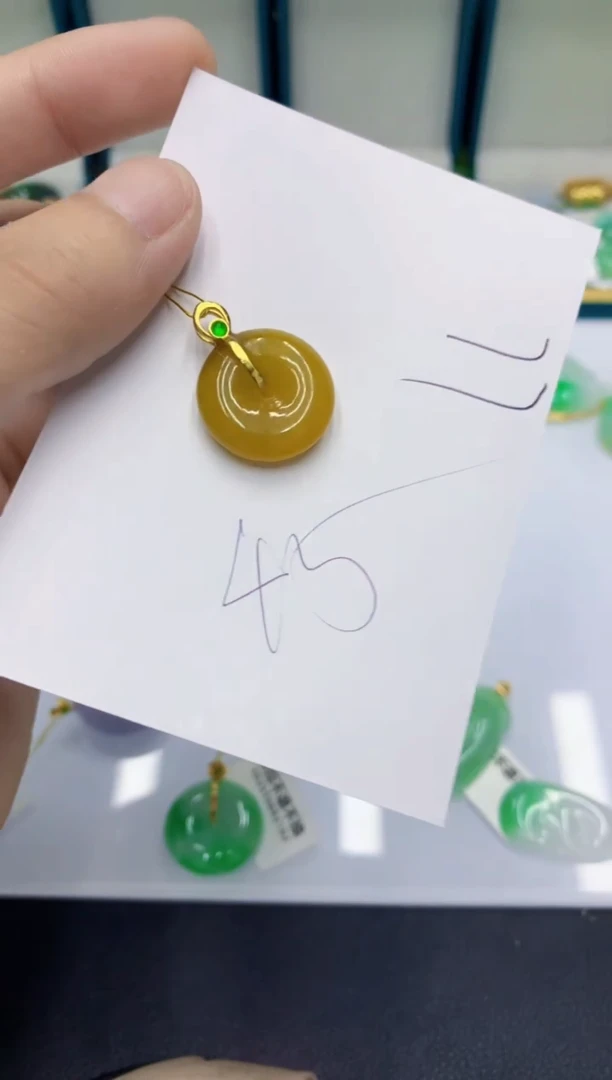 颈饰未镶嵌翡翠翡翠
