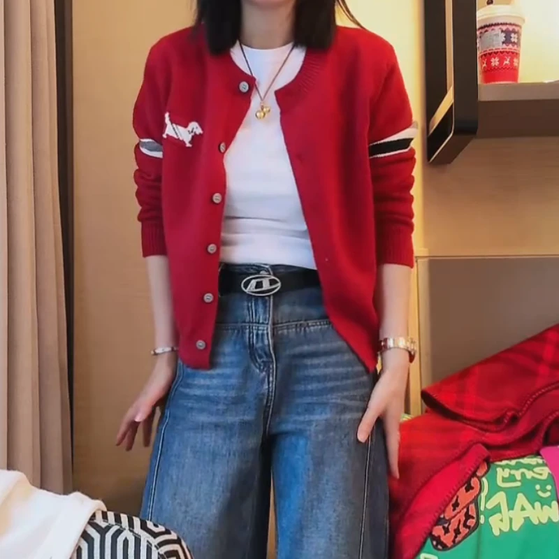 2024秋冬新款设计感气质百搭休闲时尚小狗针织上衣开衫LK2501073