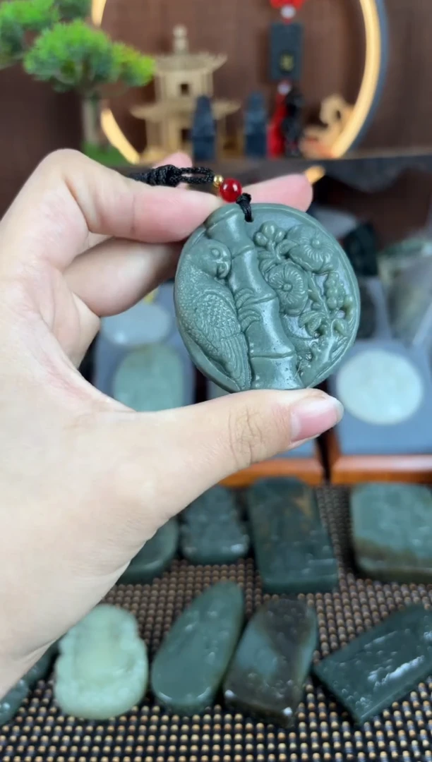 【闪购商品】和田玉颈饰未镶嵌1