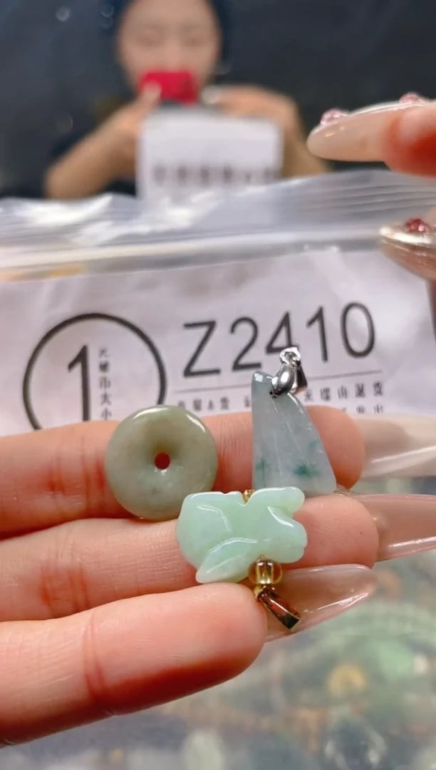 【闪购商品】翡翠颈饰未镶嵌/Z/翡翠A货一图一物