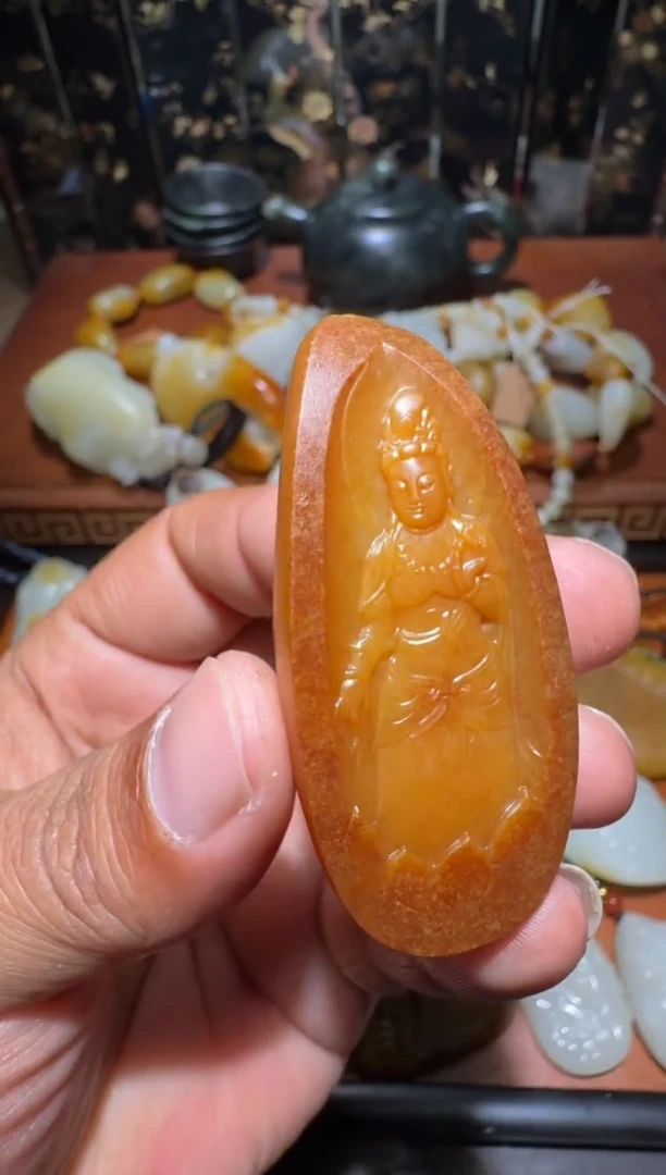 颈饰未镶嵌和田玉观音