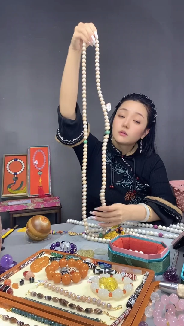 这*108珠串朝珠一物一证 铜乐旭收藏