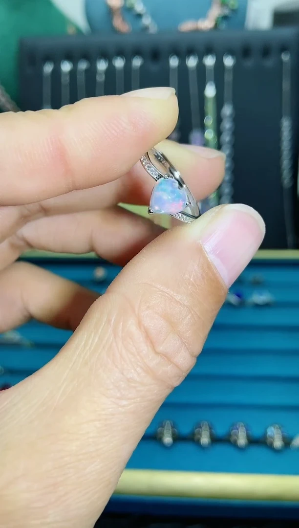 【闪购商品】欧泊戒指银S925镶嵌1121