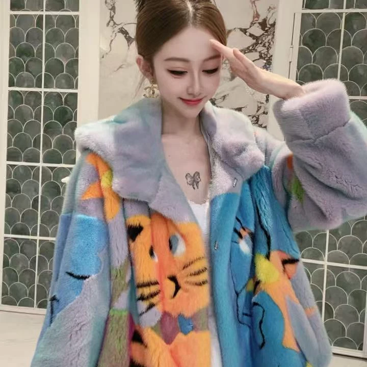 1721整貂新款卡通可爱风水貂皮草外套扣花镶嵌短款女装