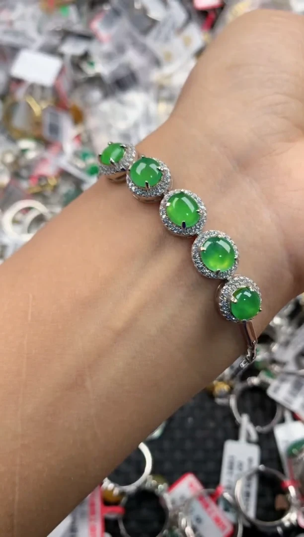 银S925镶嵌戒指翡翠777           7