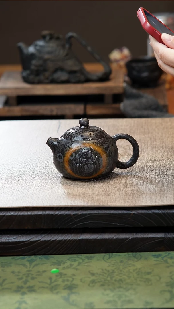 中式归玉堂冰碛岩重工雕刻俏色西施壶