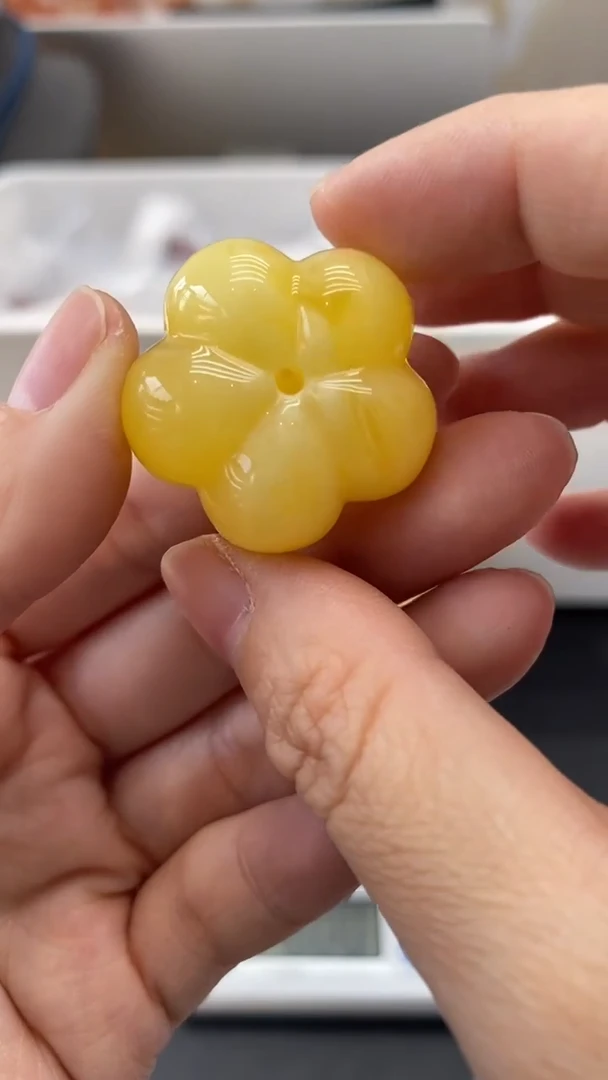 琥珀未镶嵌珠宝奇石2158