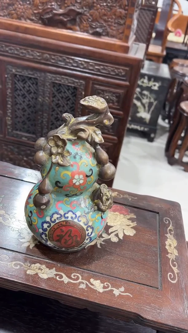 王*珐琅彩铜葫芦